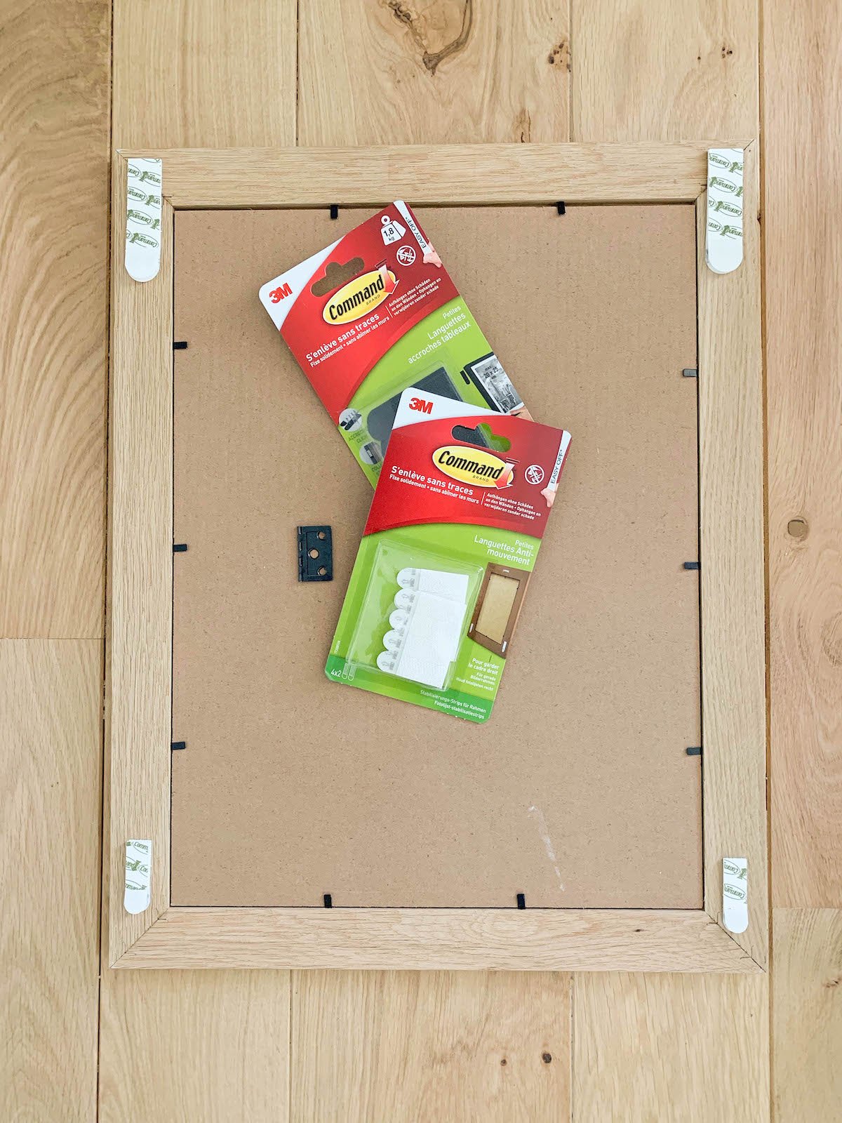 languettes accroches tableaux command test installation - blog deco - clem around the corner