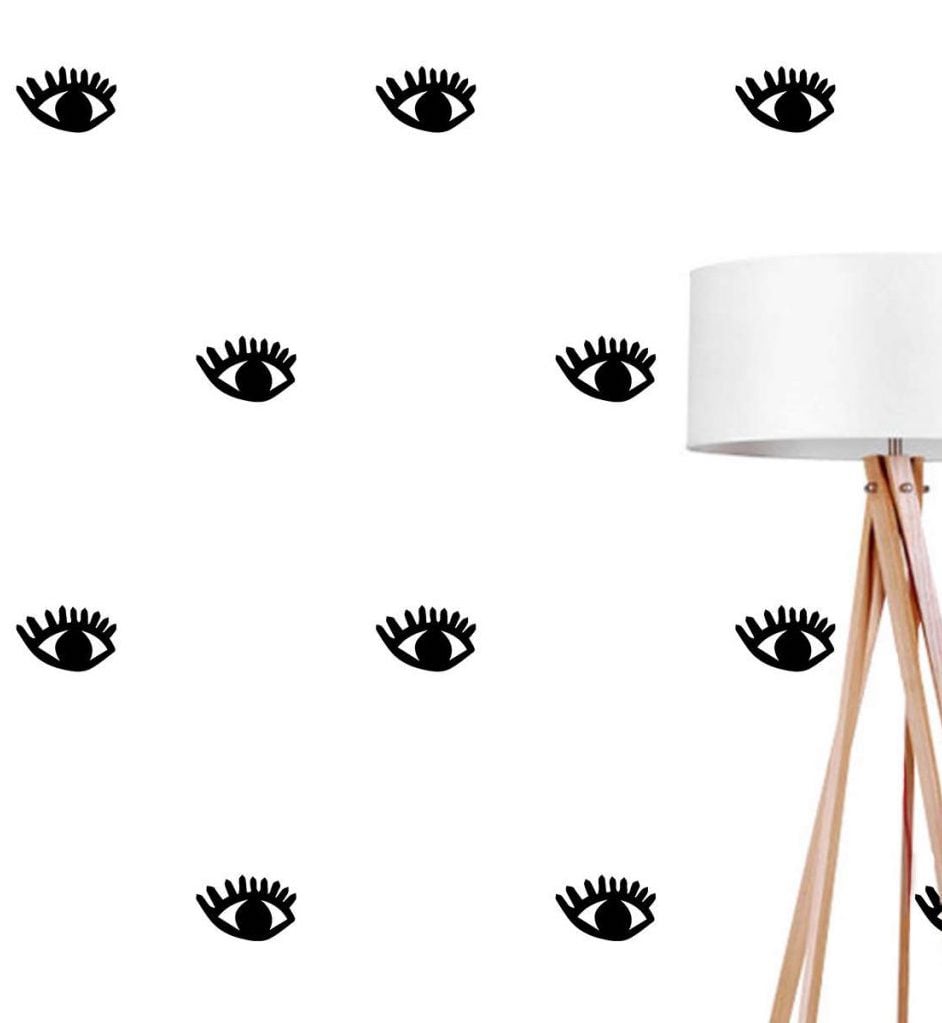 papier peint noir et blanc mur salon chambre lampadaire bois blog décoration intérieure