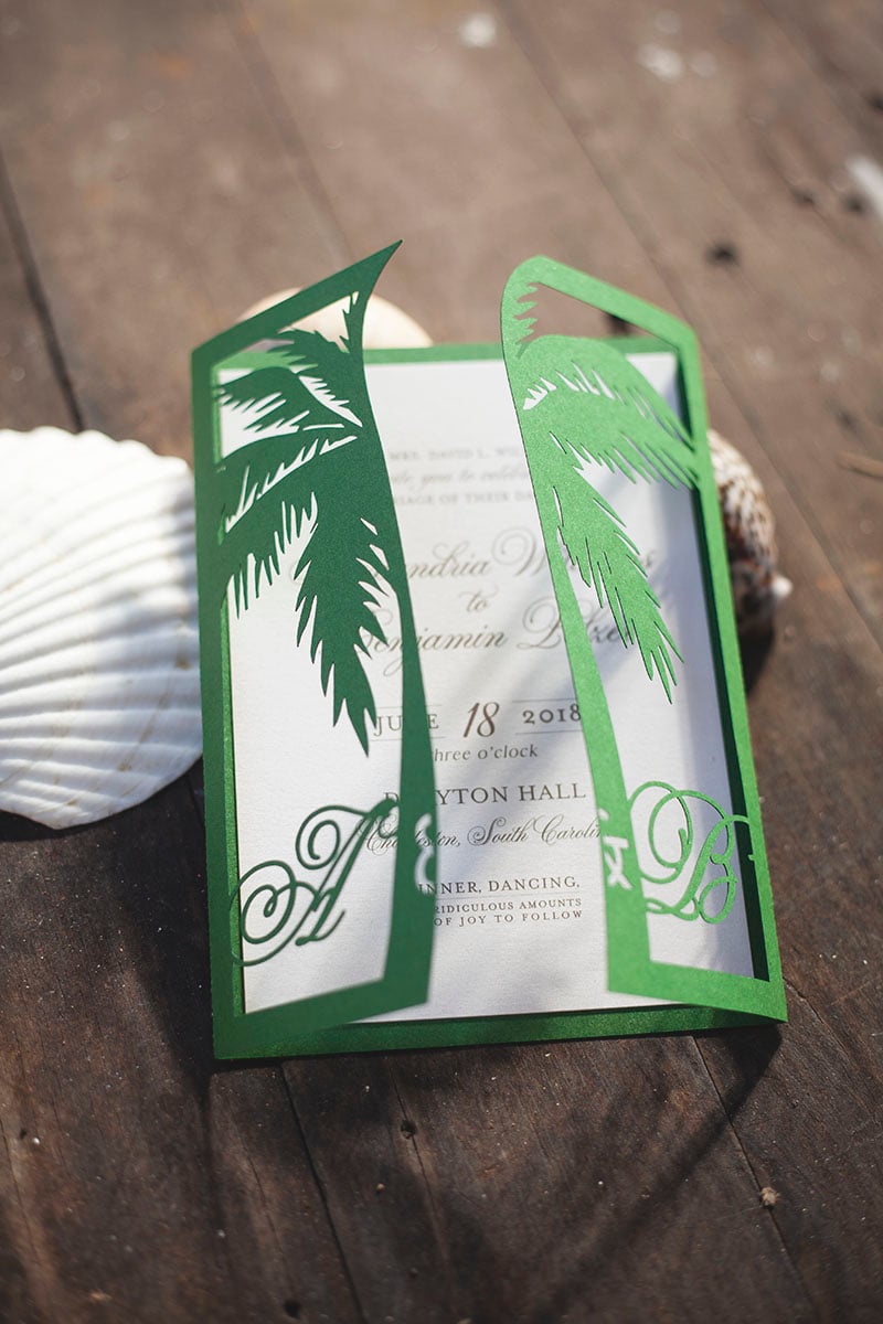 clemaroundthecorner faire part papier carton vert blanc palmier mariage été