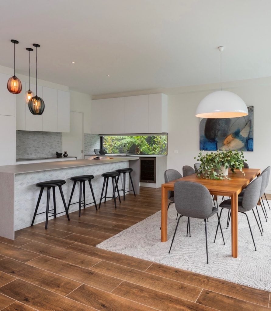 cuisine ouverte maison green écoresponsable design ilot bar parquet bois - clematc