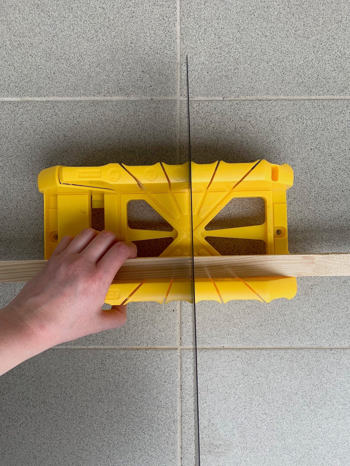 do it yourself bois pin scie idée déco maison intérieur