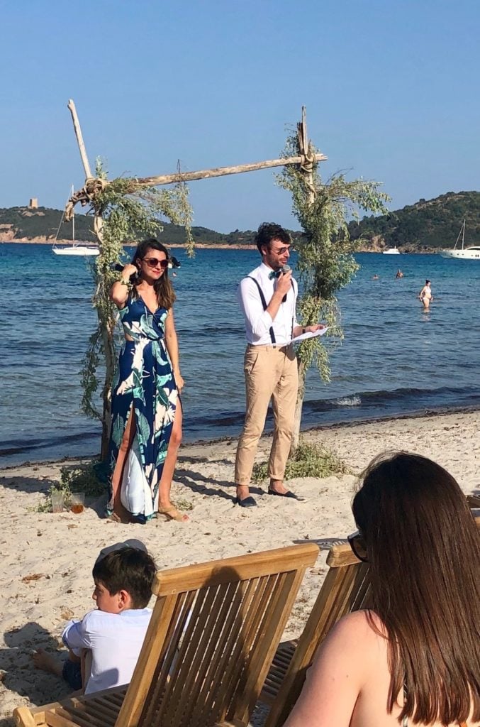 diy arche bois flotte décor cérémonie mariage exterieur plage discours