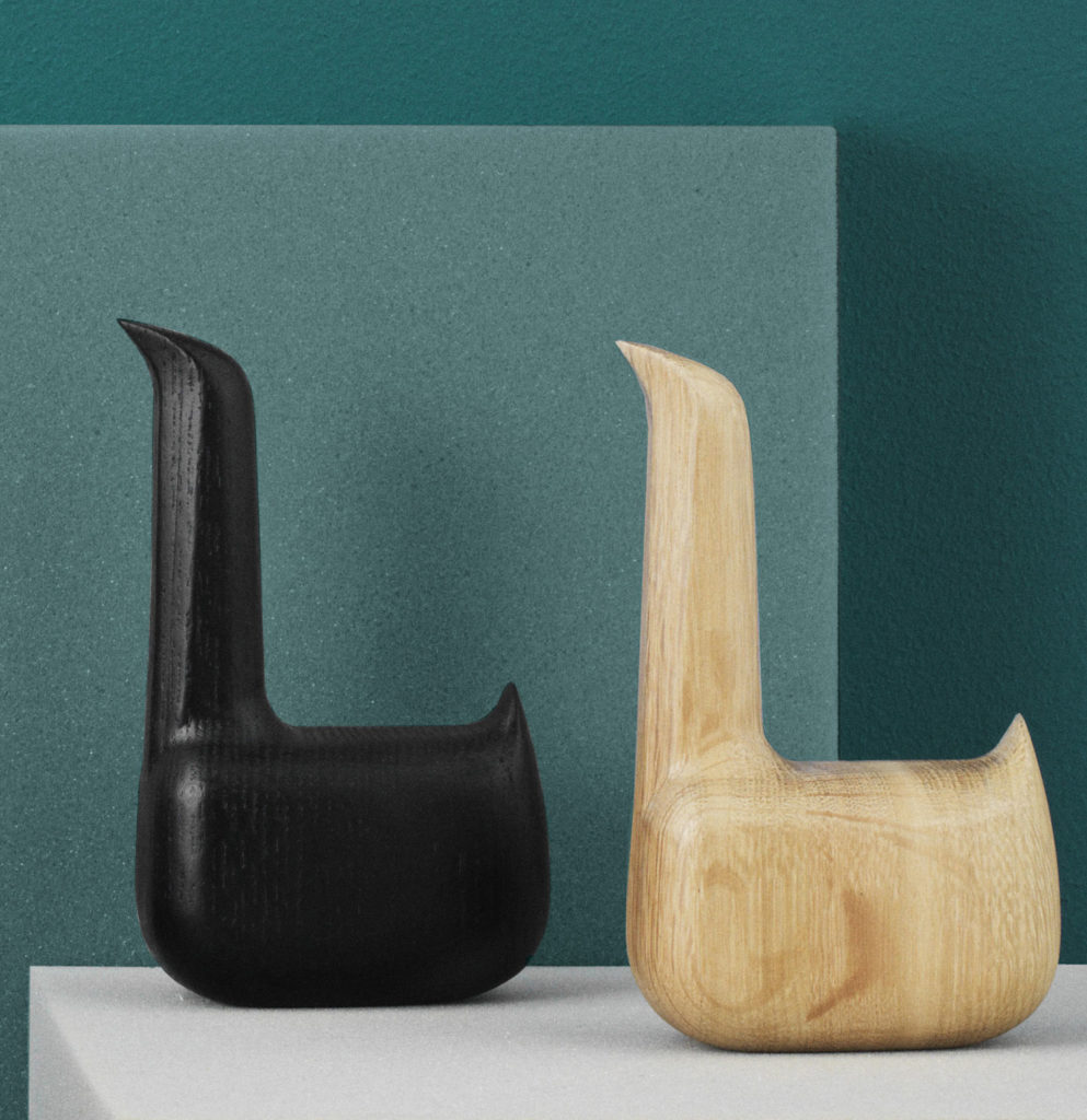cygne en bois statuette pas chère decoration noire Swan Everything Elevated Normann Copenhagen