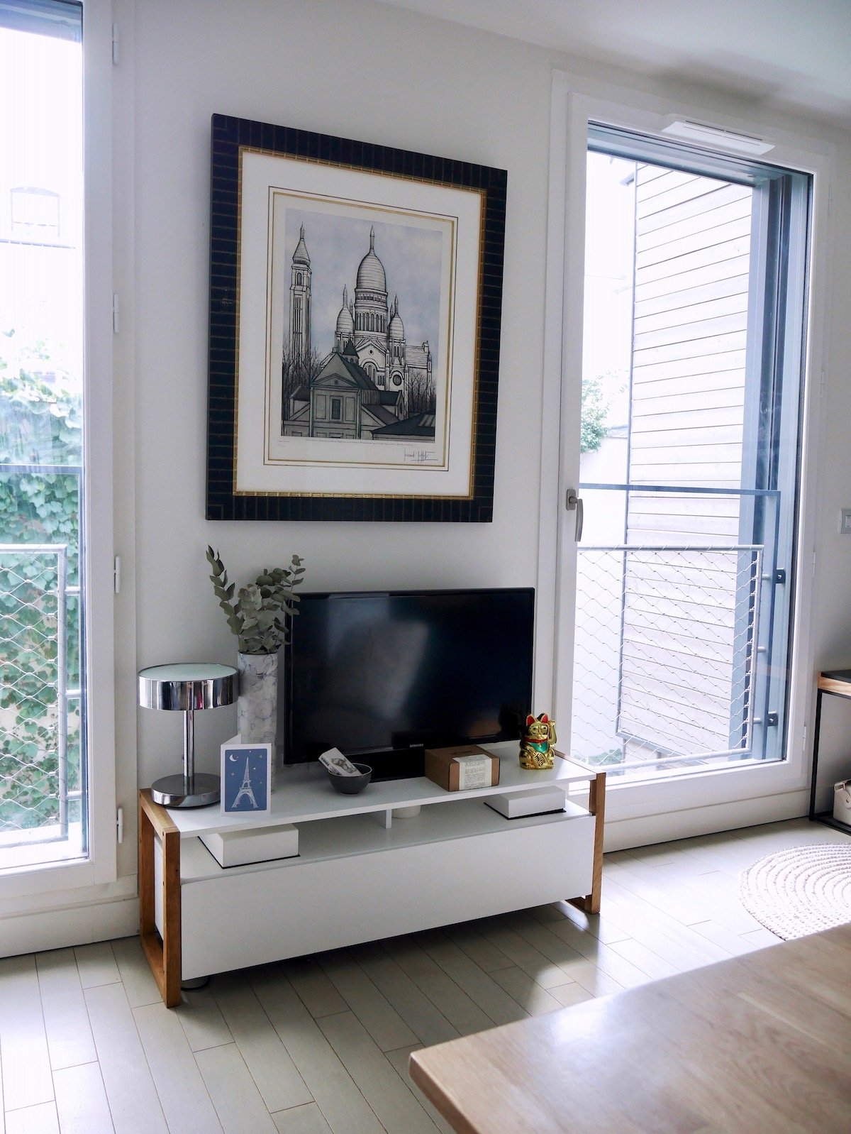 salon scandinave paris Montmartre dessin lithographie Bernard Buffet design atelier loft artiste parisien - clem around the corner