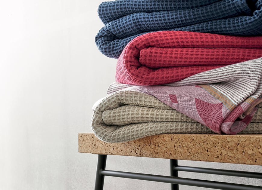 plaid nid d'abeille beige bleu terracotta rouge fushia fabriqué en France banc liège