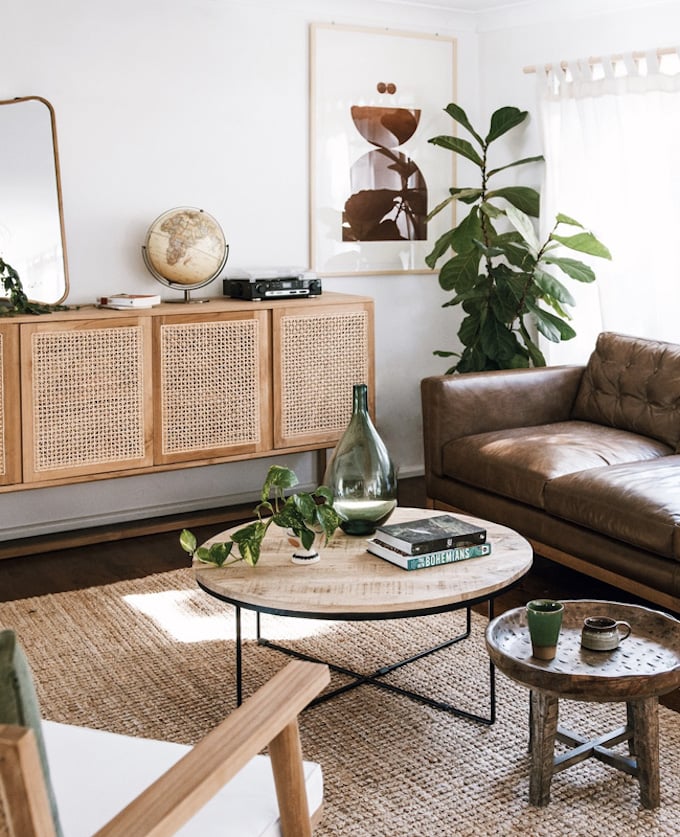 déco intérieure salon cannage nature tropical canapé cuir marron