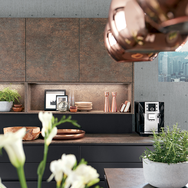 cuisine ouverte noire bronze cuivre inspiration déco