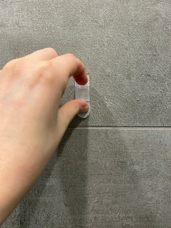 douche carrelée grés cerame béton ciré grande dalle 60 80