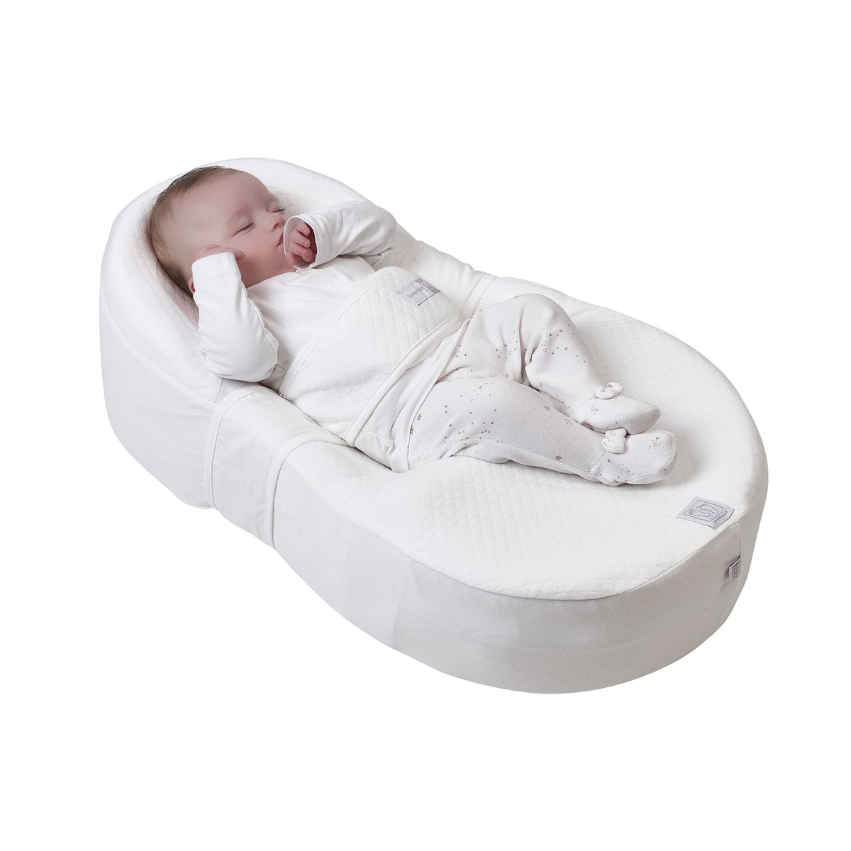 préparer l'arrivée de bébé naissance nouveau né couchage Cocoonababy red castle avis