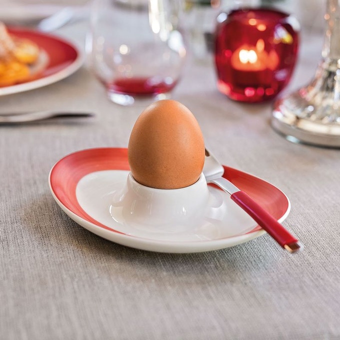 coquetier soucoupe à pied oval rouge blanc ensemble assiette bol déco intérieure