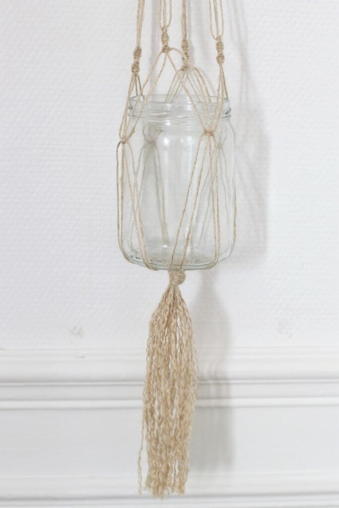 créer fabriquer cadeau fête des mères pot fleur suspendu en corde verre pot confiture upcycling