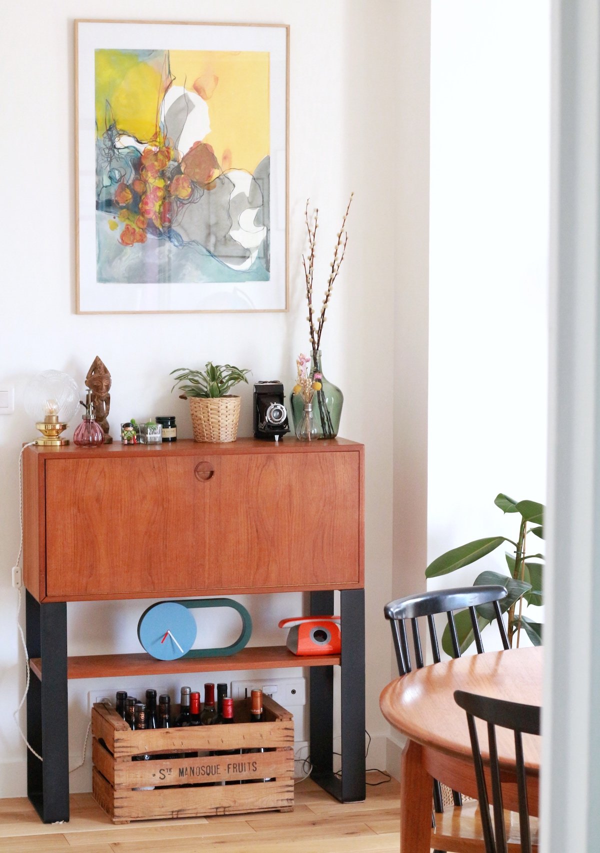 meuble teck pieds noirs bar appartement vintage blog déco