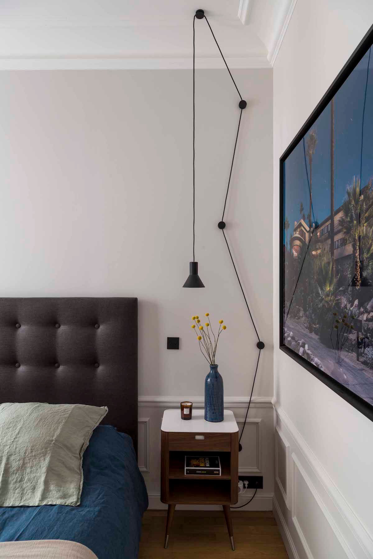 chambre parentale tête de lit matelassé bouton grise applique lampe aimante mur monte descend