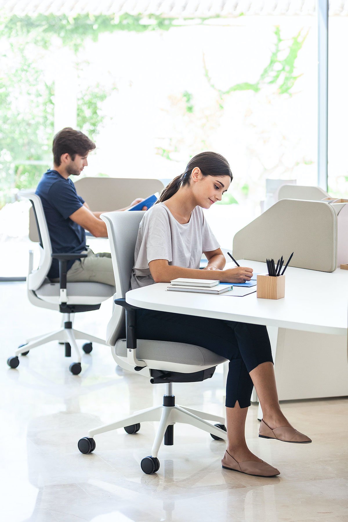 open space agencement bureau distance distanciation sociale covid 19 2 1 mètre schéma exemple