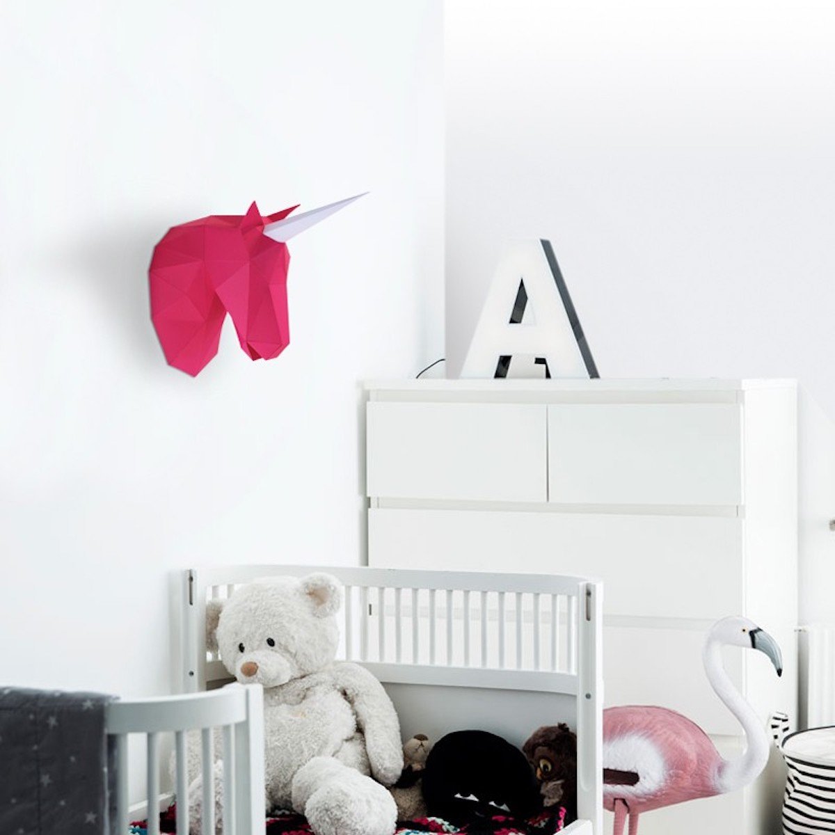 tête licorne rose chambre petite fille lit peluche ours