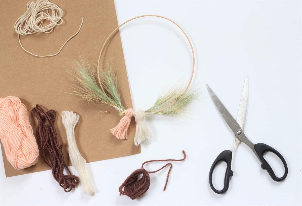 bricolage idée créative enfant bout morceau chute pelote de laine