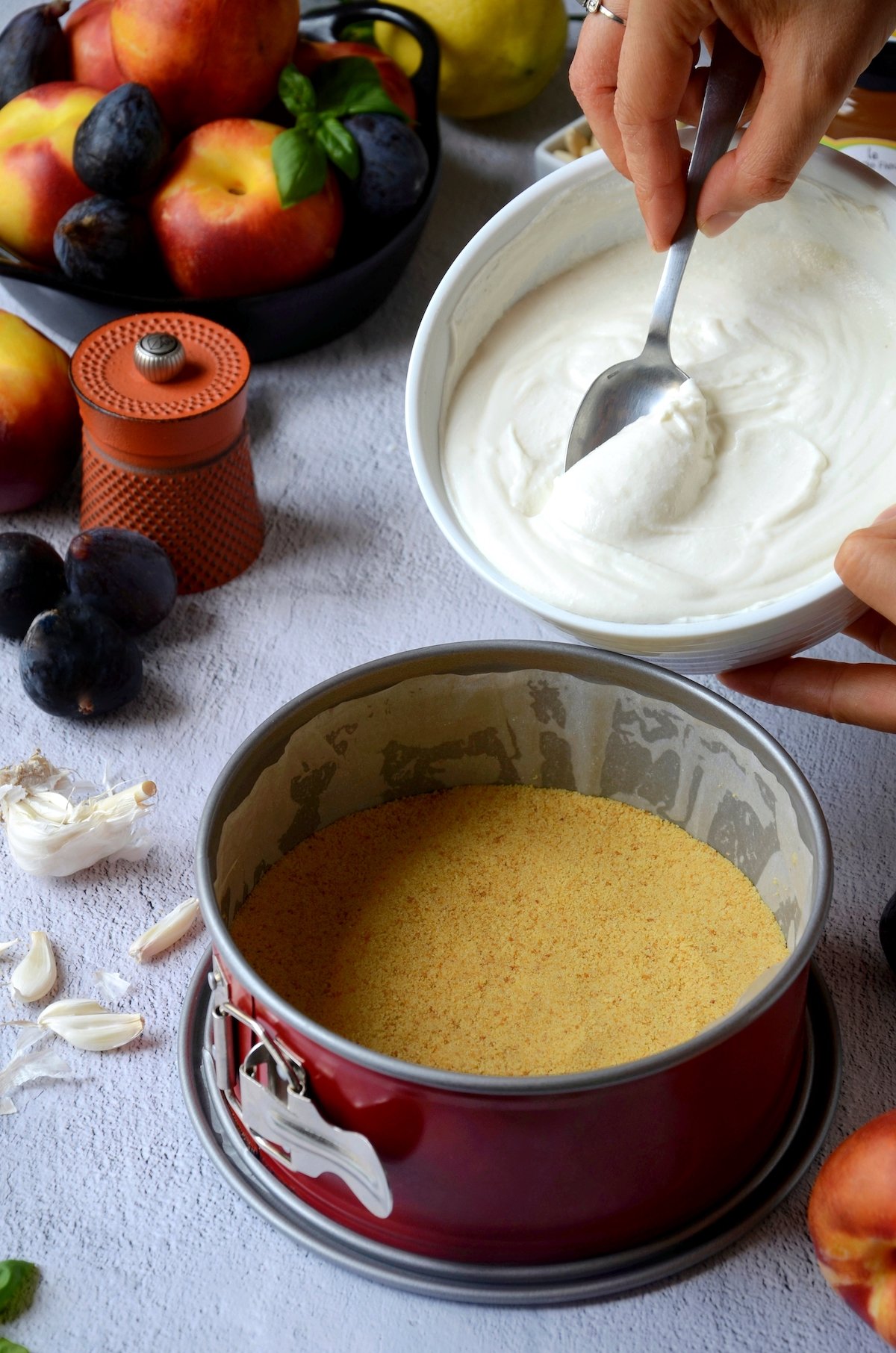 préparer dessert gateau anniversaire adulte figue fromage pêche