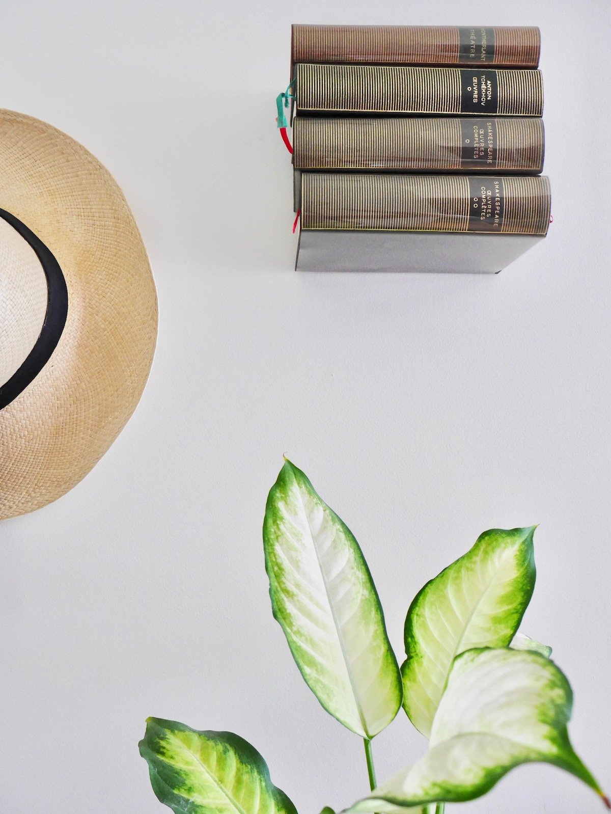 diy magique étagère invisible tutoriel