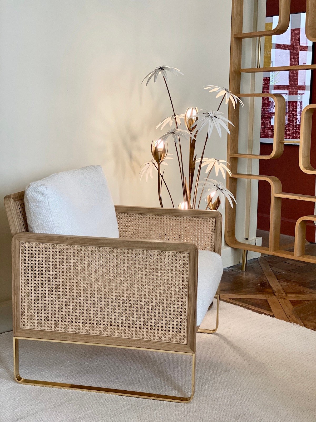 fauteuil design rétro cannage bois laiton - blog déco - clem around the corner