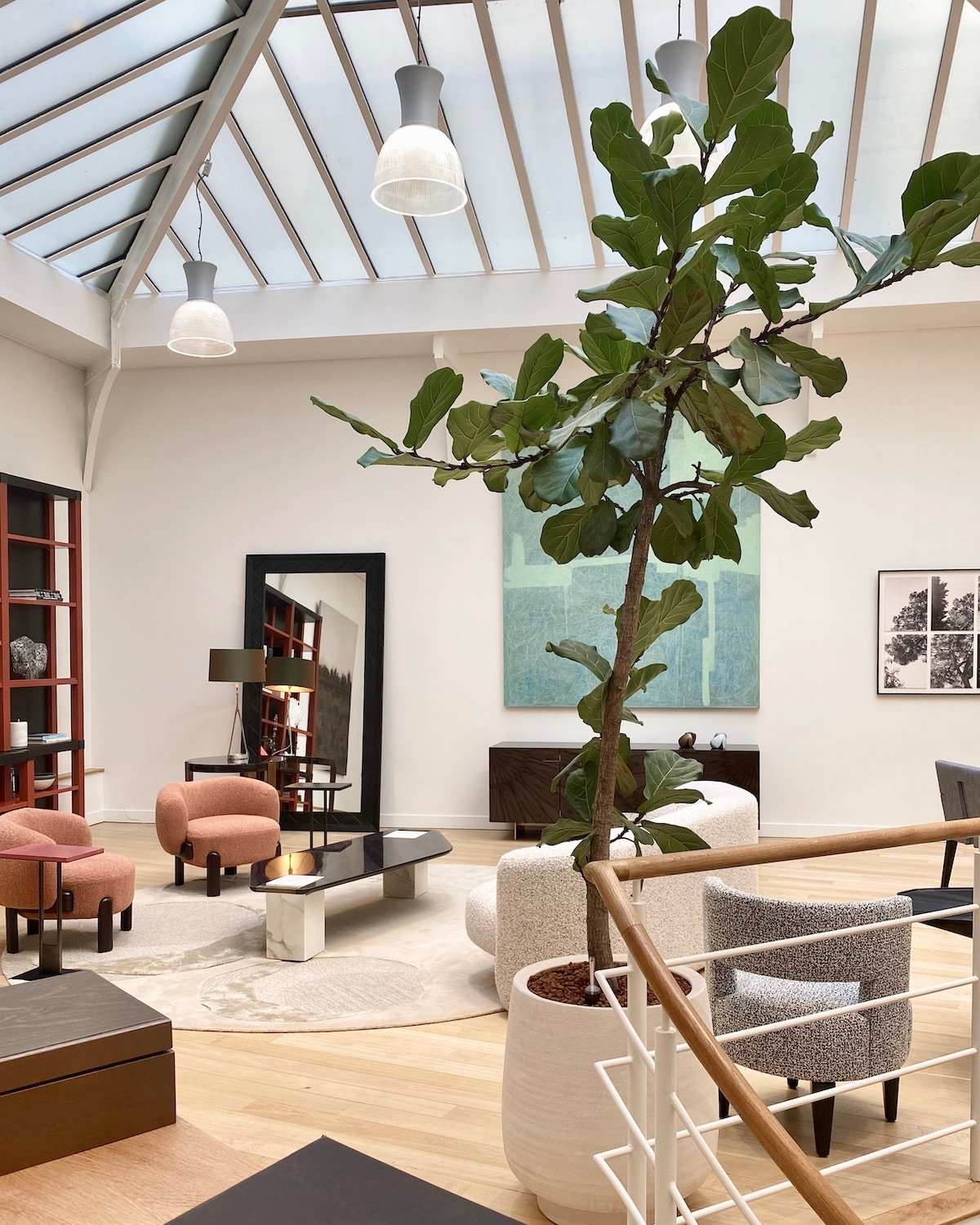 loft Philippe Hurel Paris verrière fauteuil bouclette rose pivotant