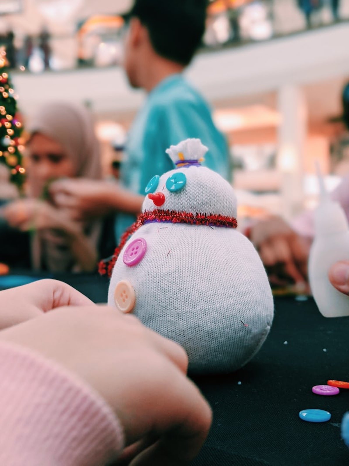 chaussette diy tuto noël guirlande bonhomme de neige