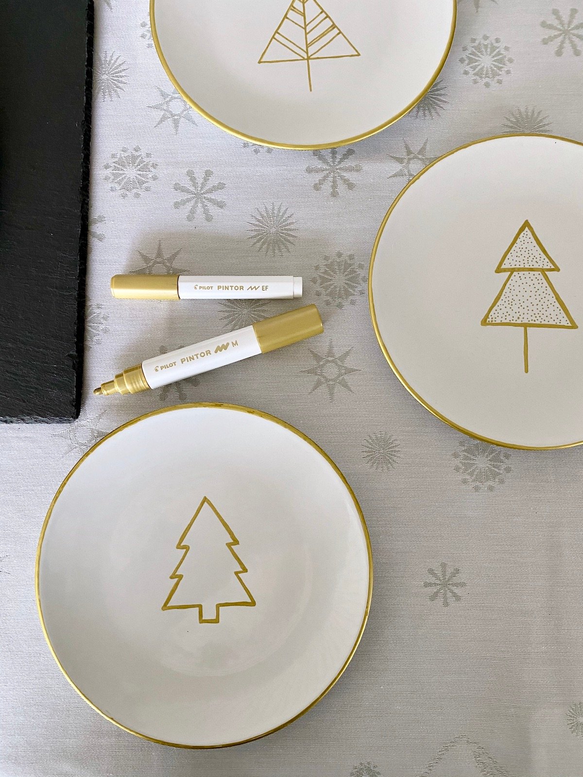 idée déco création diy bricolage Noël personnalisation assiette porcelaine