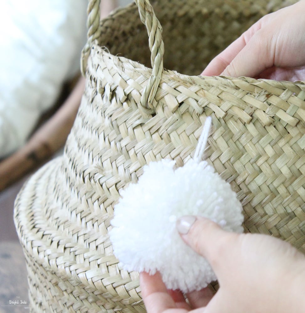 décoration intérieure fait maison pelote blanche panier osier