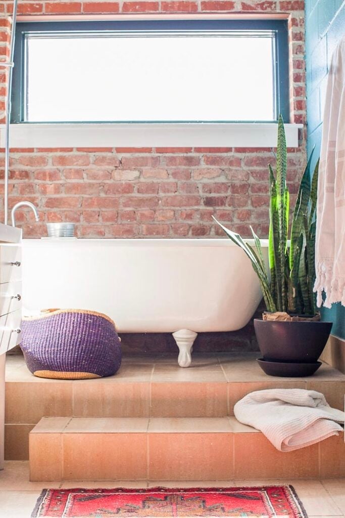 salle de bains boho rustique new-york carrelage orange