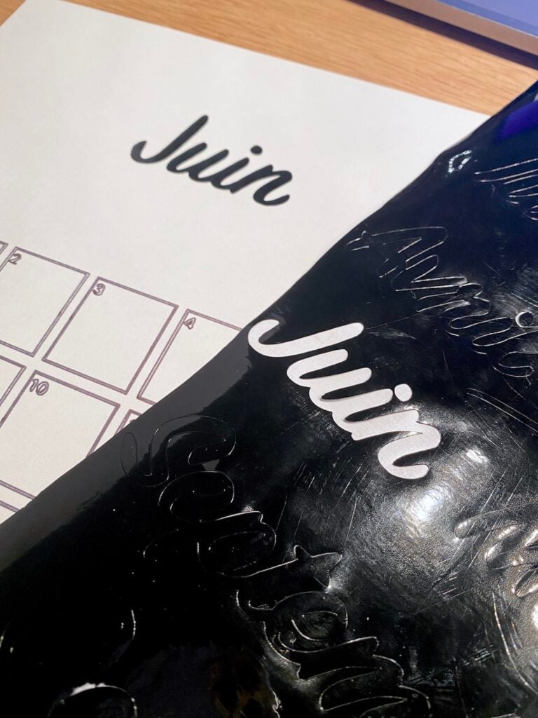 modèle pdf png gratuit cricut police mois