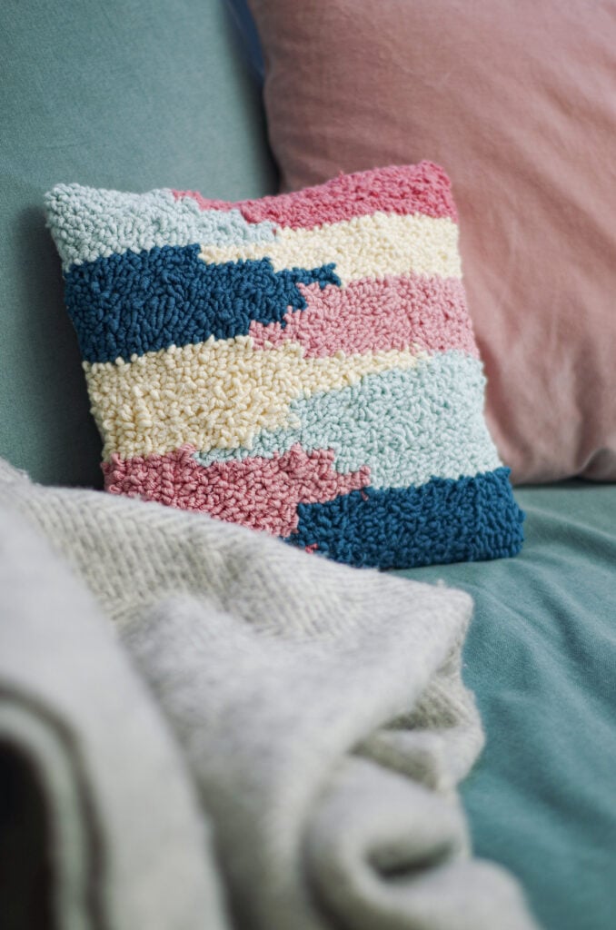 tuto coussin punch needle facile blog déco