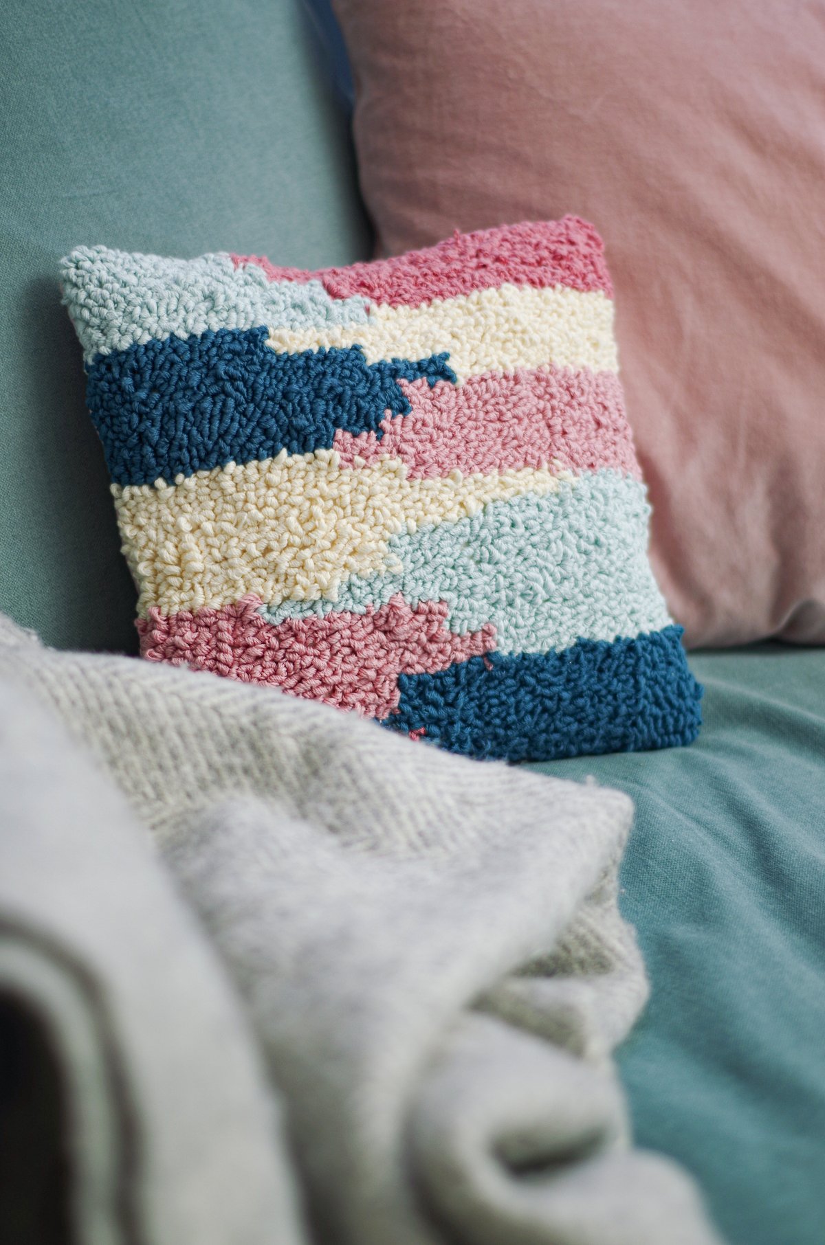 tuto coussin punch needle facile blog déco