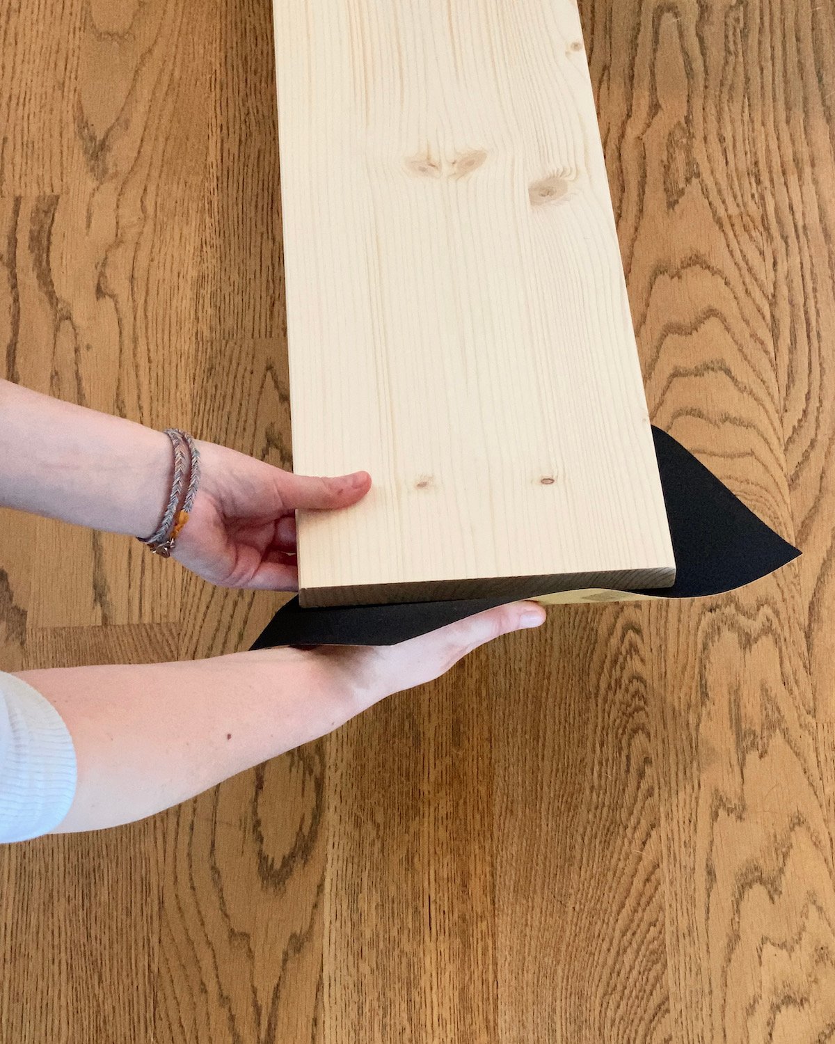 comment fabriquer une table de balcon suspendue DIY