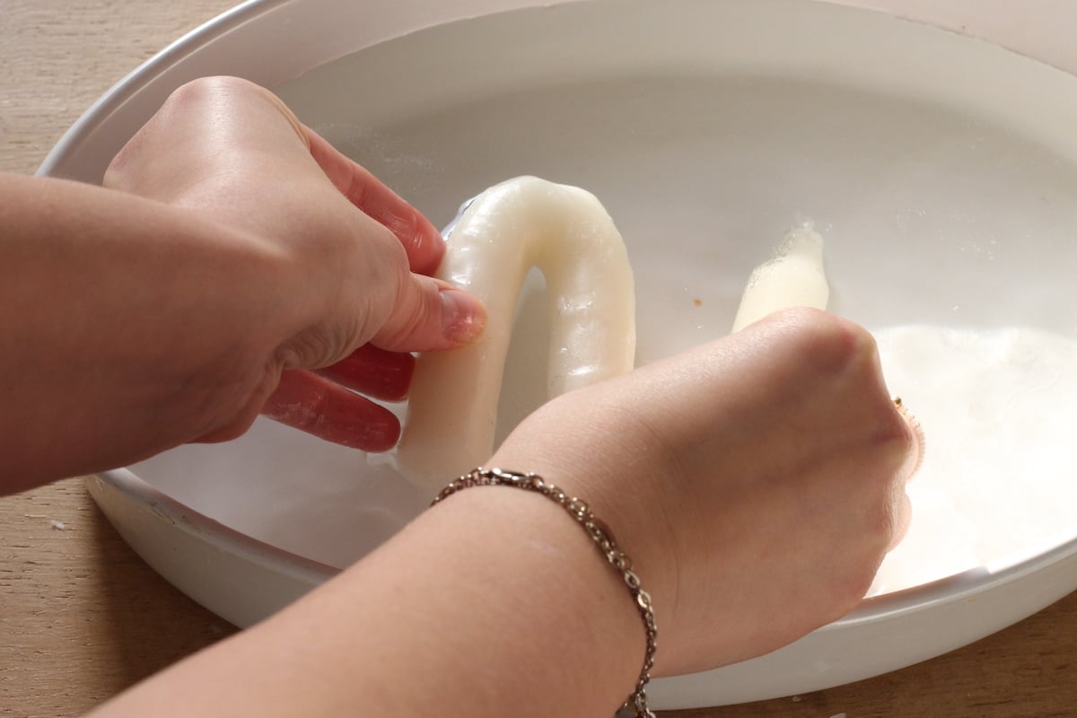 fabriquer centre table original cire décoration printemps