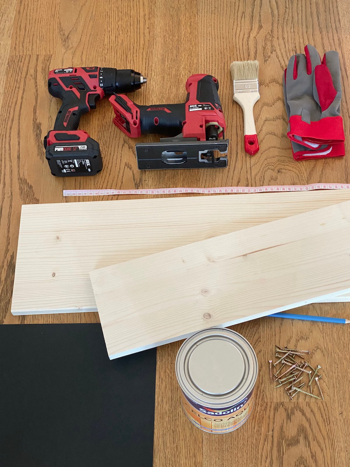matériel outil fabriquer table de balcon suspendue