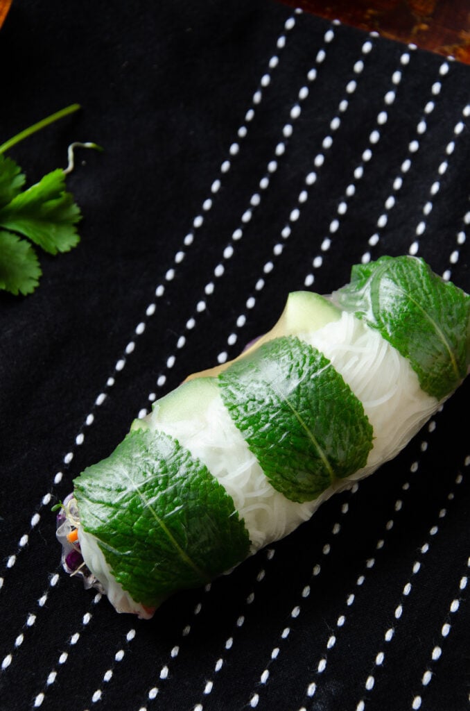 roulé végétarien légume vermicelle de riz menthe