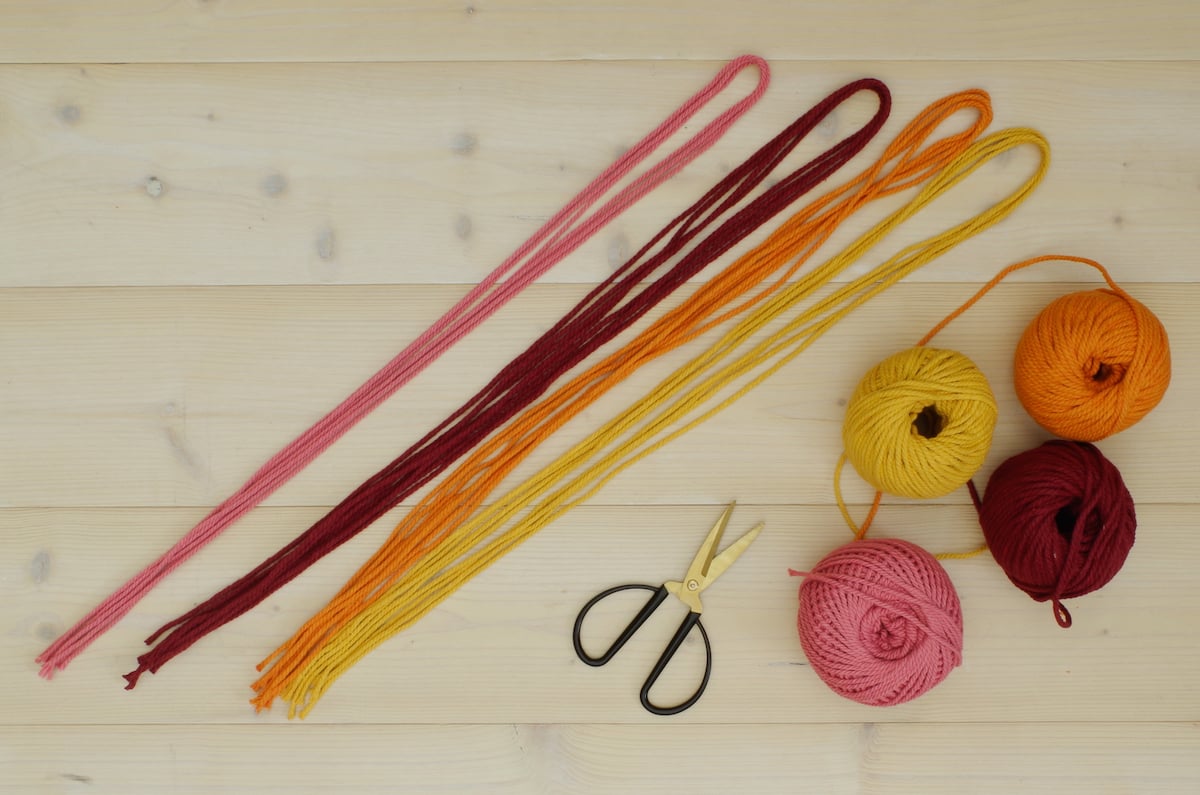 bobine coton cable nuancier rose jaune rouge