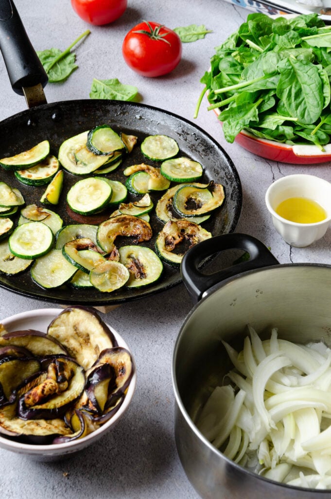 poêlé légume courgette oignon aubergine