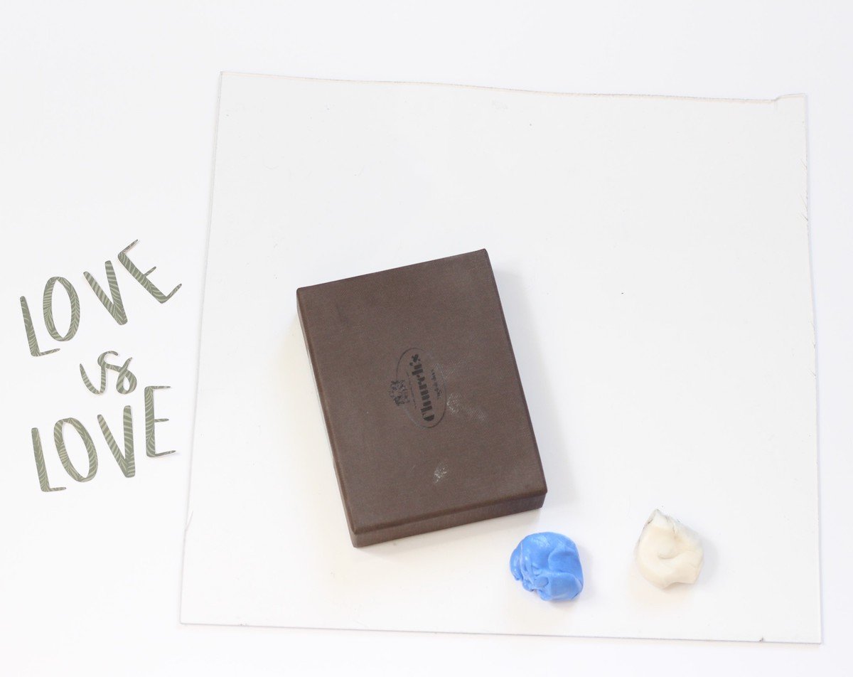 cadre minimaliste en résine préparation pâte moulage bi composant