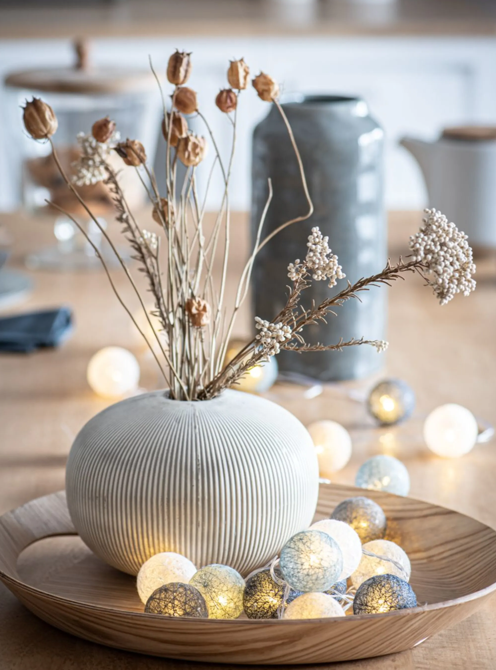 deco de table guirlande lumineuse boule bleu blanche