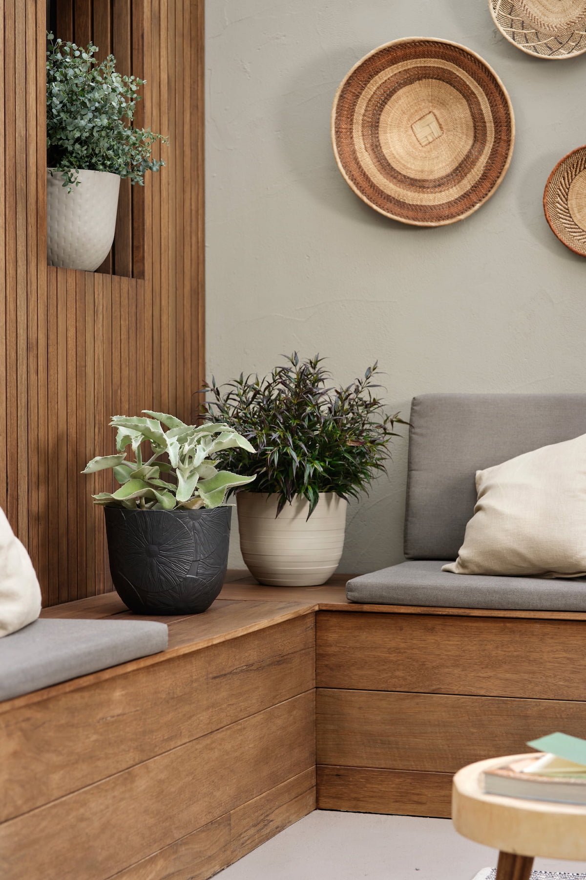 Elho Fuente rings terrasse banquette teck mur disques plats jute corde