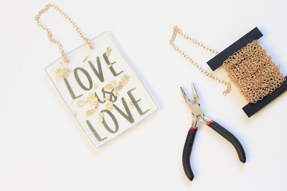 idée déco chambre bébé cadre minimaliste prénom enfant porte