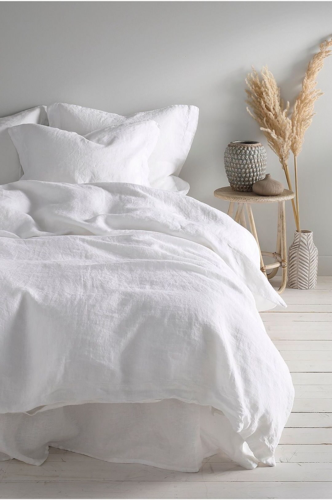 Chambre blanche deco intérieure herbe séchée