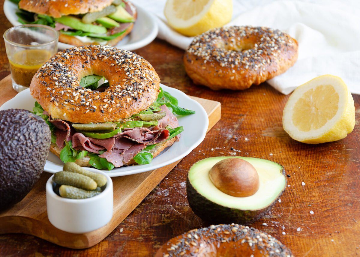 Recette pain bagel maison pastrami avocat style new yorkais