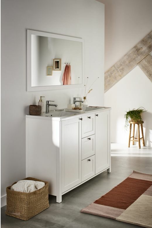 amenager chambre parentale sous les toits combles deco blanche