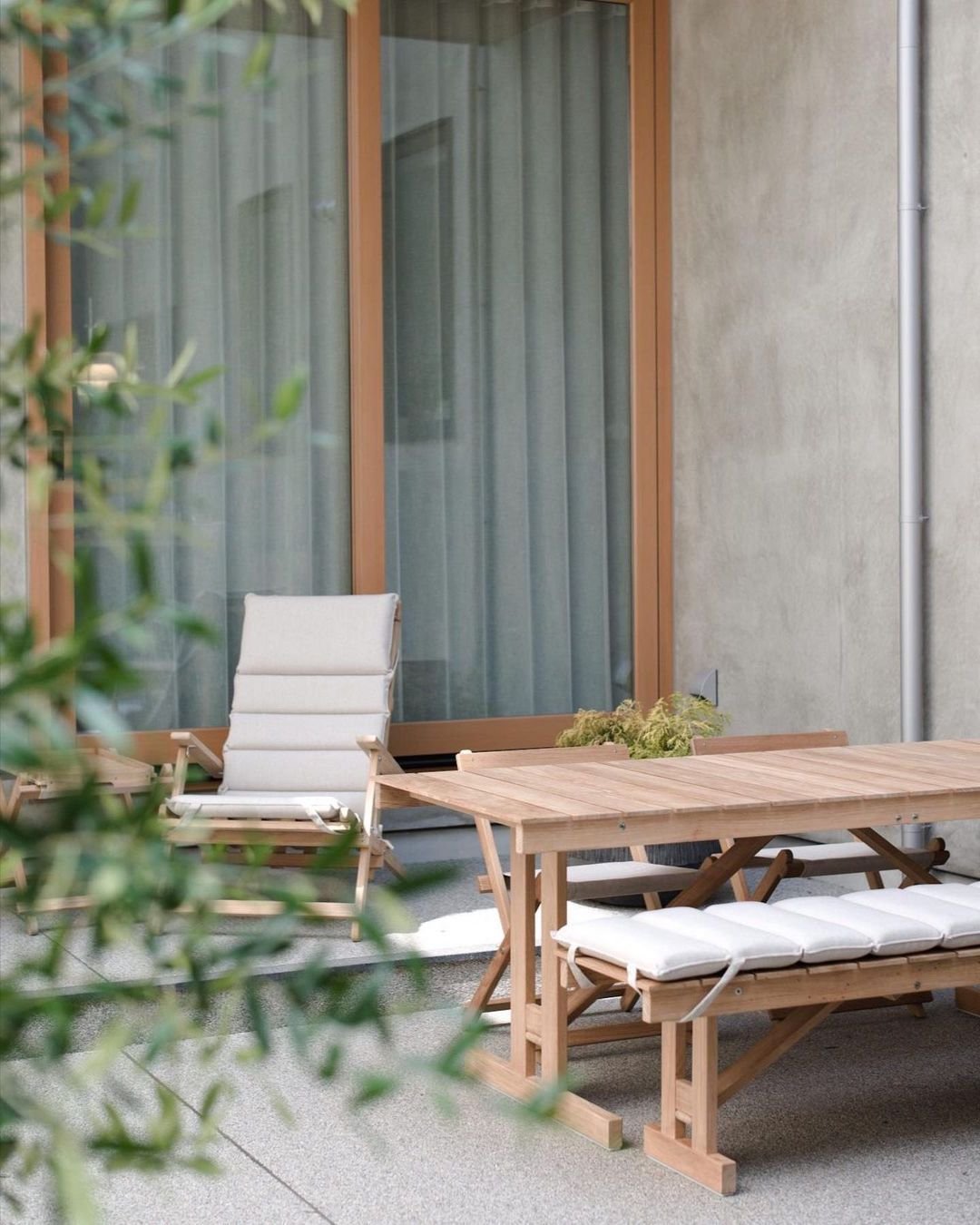 Carl Hansen & Søn mobilier extérieur bois design danois banc