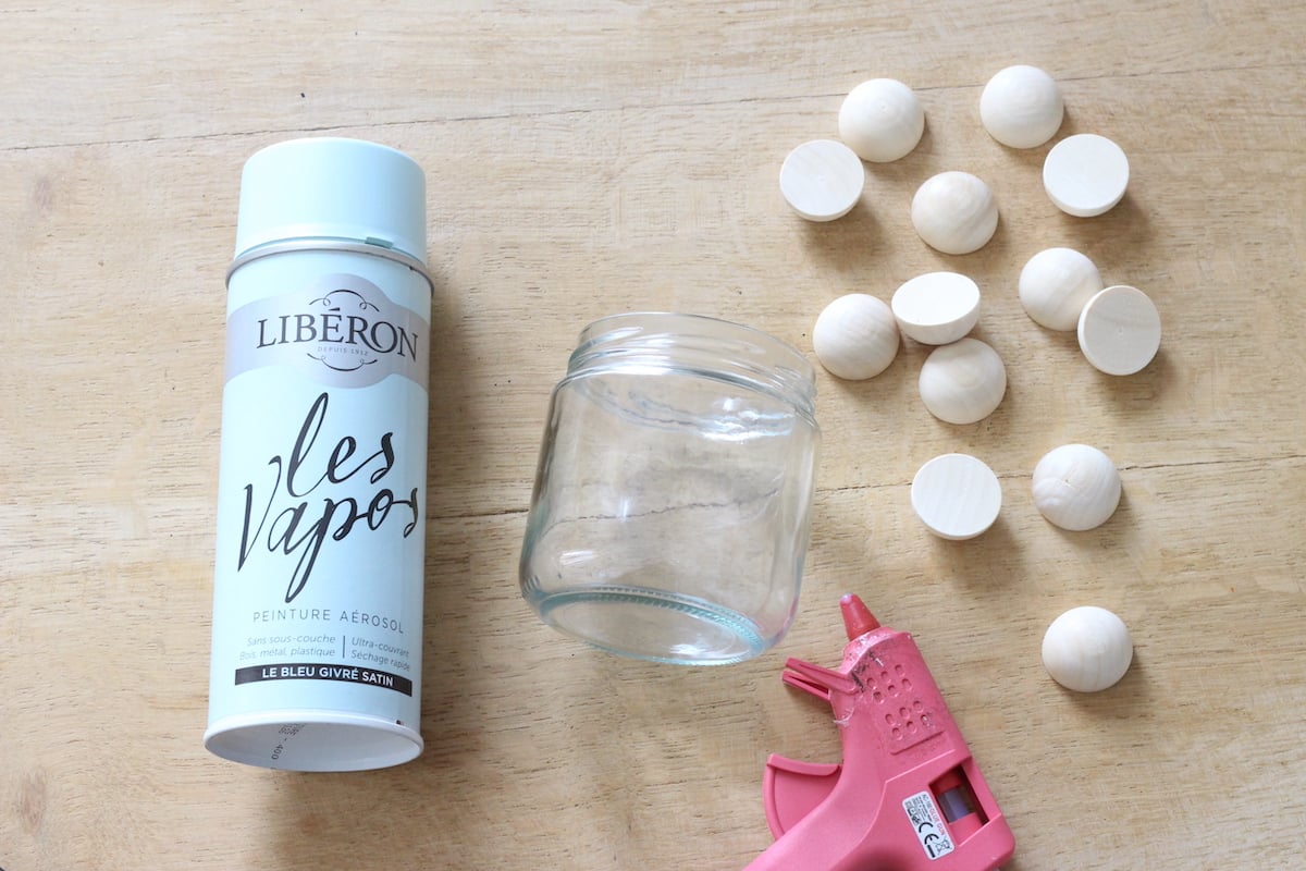 matériel nécessaire détourner pot en verre vase tendance