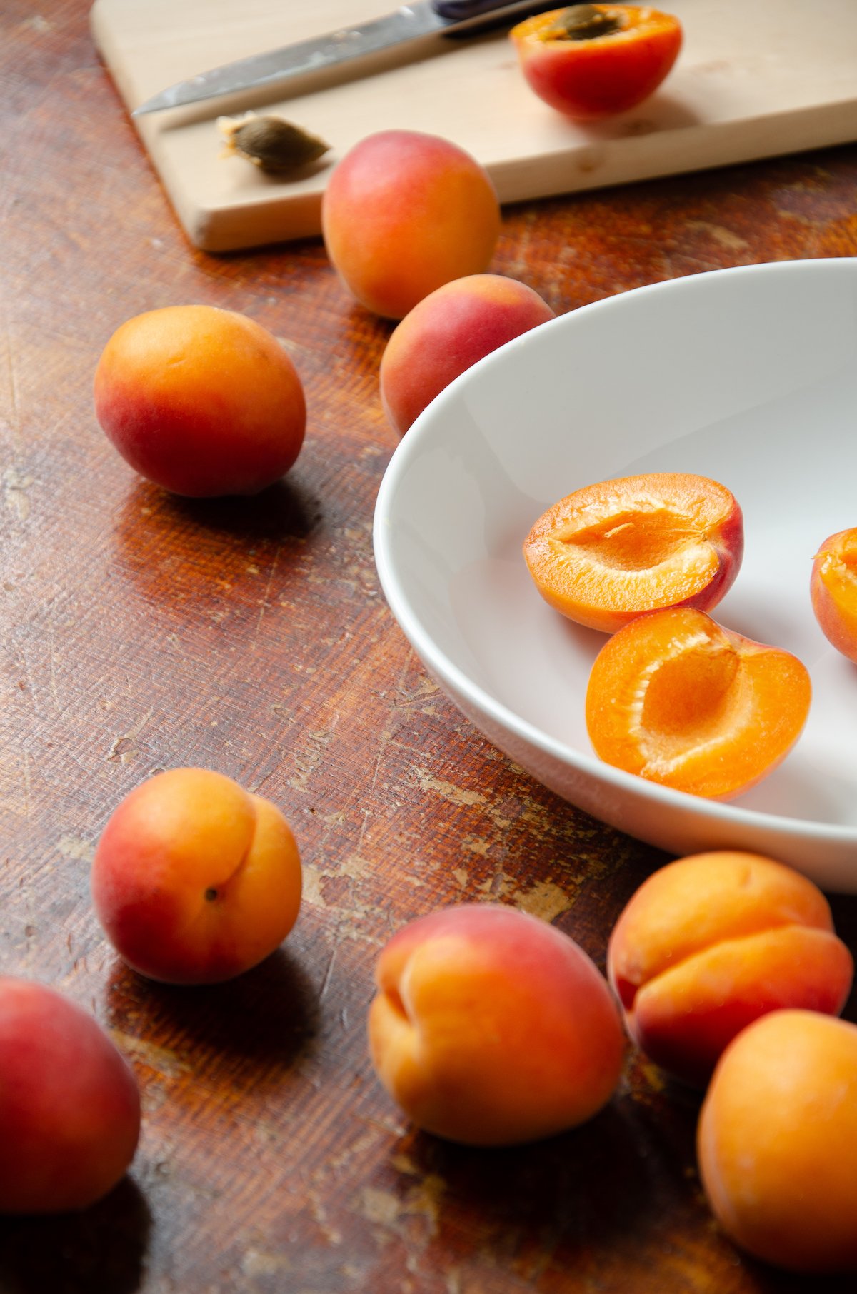 abricot frais de saison quartier - blog cuisine - clem atc