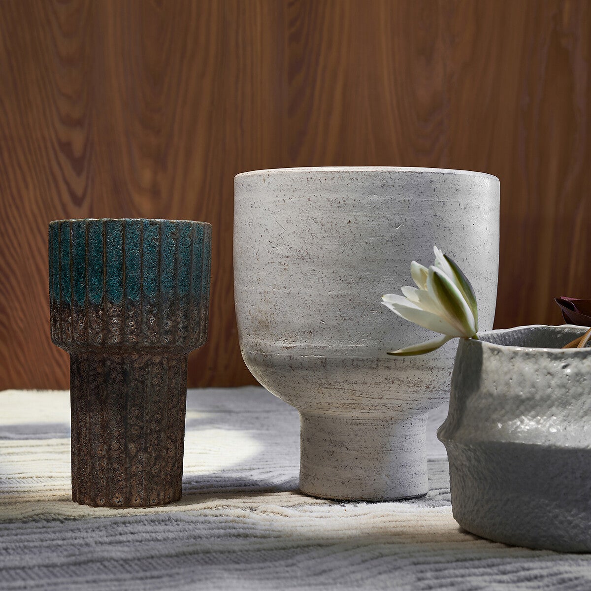 cache-pot design artisanal gris grès cérame terre cuite