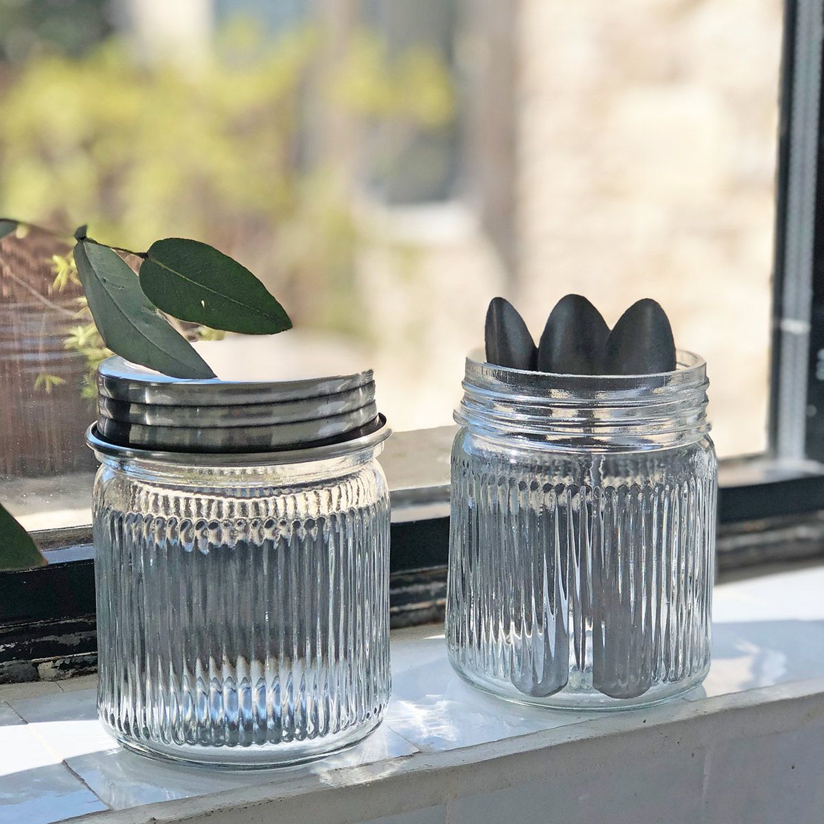 bocaux en verre strie couvercle argent idée rangement