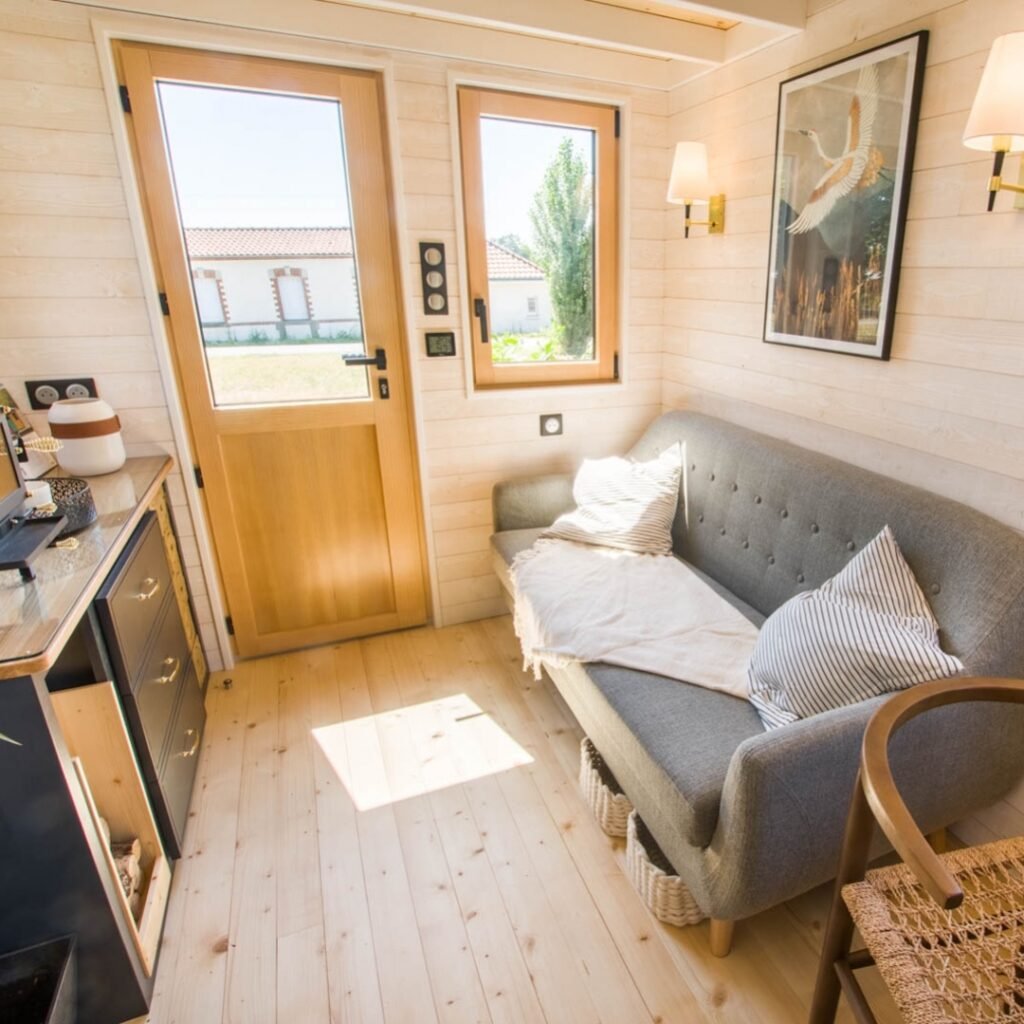 deco intérieure bois clair canapé gris style scandinave